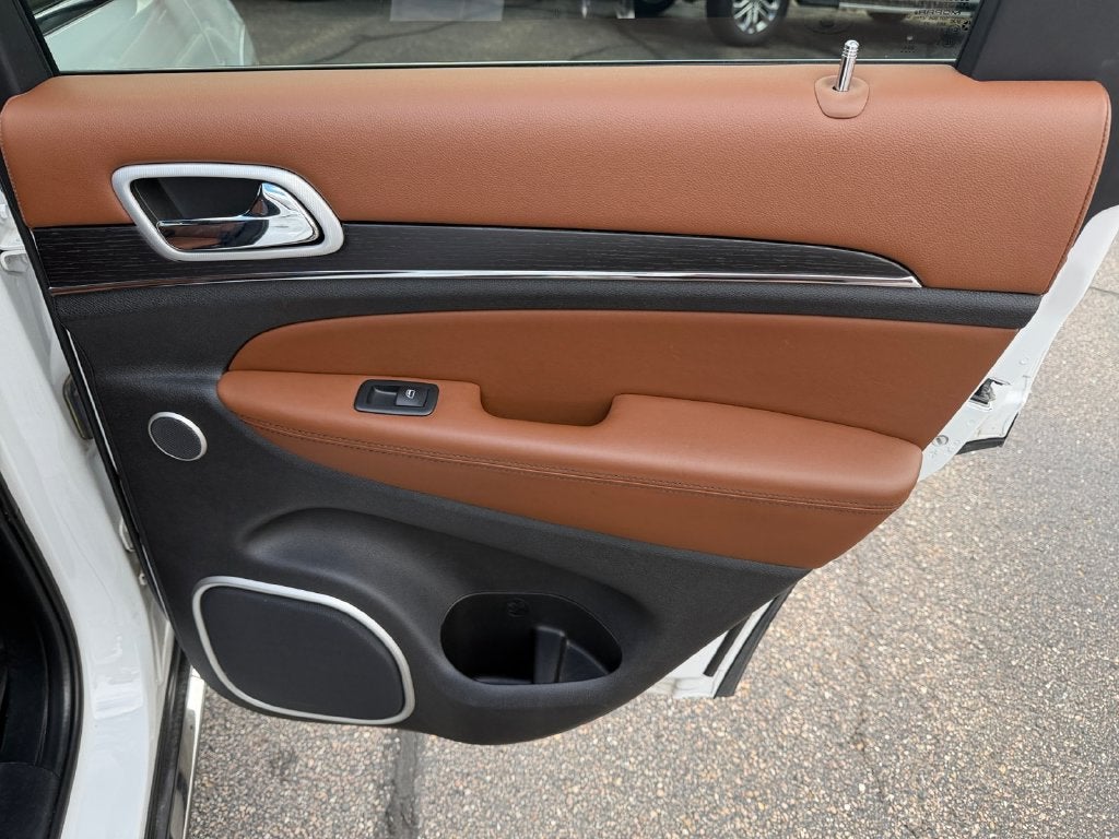 2021 Jeep Grand Cherokee Summit 4x4 w/Adaptive Cruise