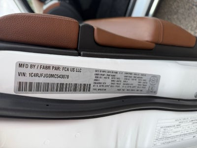 2021 Jeep Grand Cherokee Summit 4x4 w/Adaptive Cruise