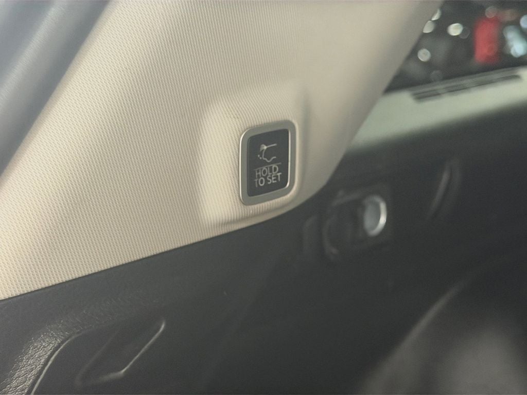 2023 Jeep Grand Cherokee Limited w/Preferred Pkg