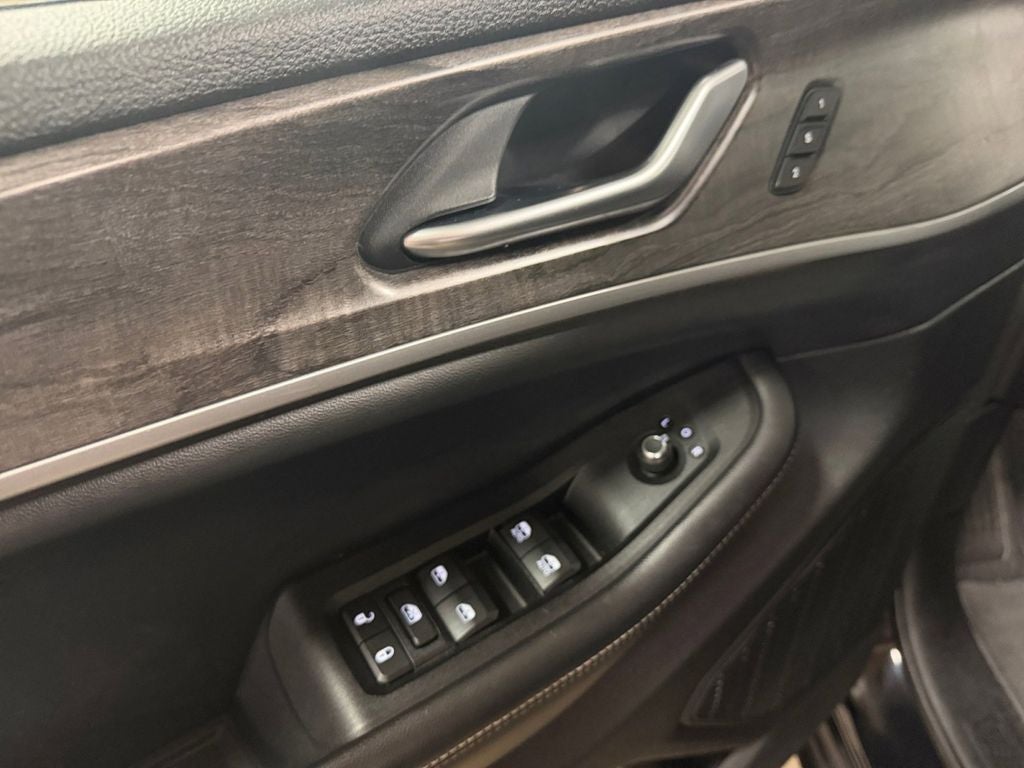2023 Jeep Grand Cherokee Limited w/Preferred Pkg