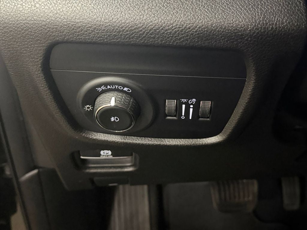 2023 Jeep Grand Cherokee Limited w/Preferred Pkg