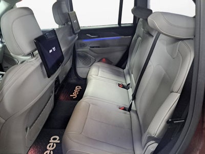 2023 Jeep Grand Cherokee Overland w/Rear Seat Video Pkg