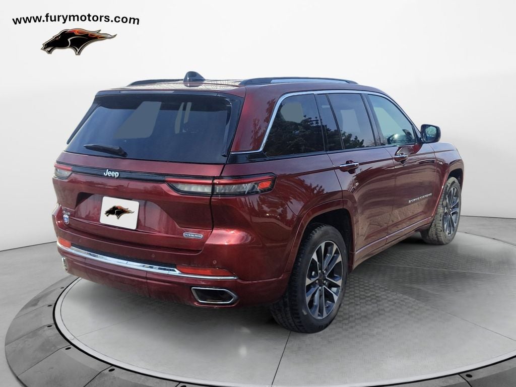 2023 Jeep Grand Cherokee Overland w/Rear Seat Video Pkg