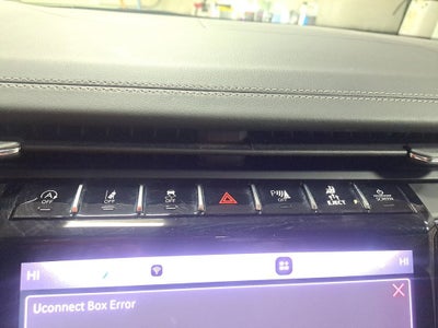 2023 Jeep Grand Cherokee Overland w/Rear Seat Video Pkg