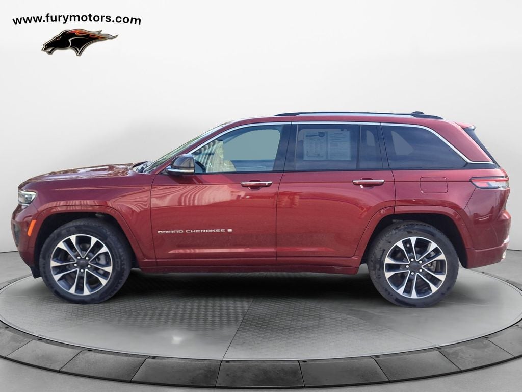 2023 Jeep Grand Cherokee Overland w/Rear Seat Video Pkg