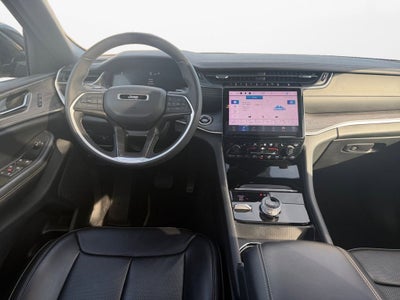 2024 Jeep Grand Cherokee L Limited Luxury Tech II w/Dual Pane Pano Roof