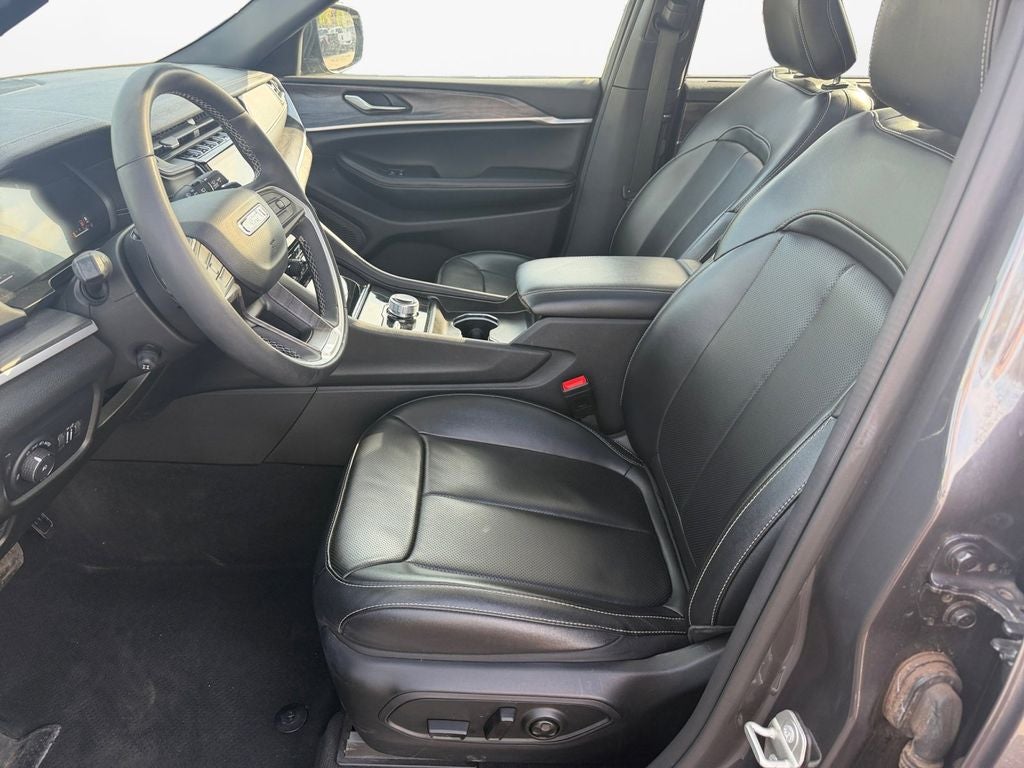 2024 Jeep Grand Cherokee L Limited Luxury Tech II w/Dual Pane Pano Roof
