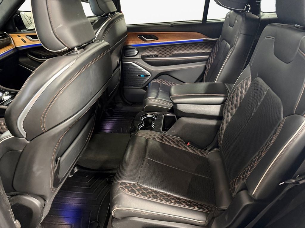 2021 Jeep Grand Cherokee L Summit w/Advanced & Luxury Tech Pkgs