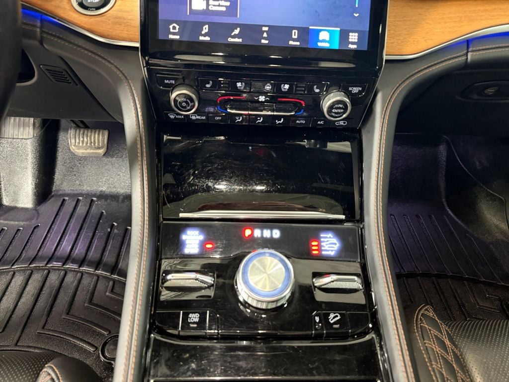 2021 Jeep Grand Cherokee L Summit w/Advanced & Luxury Tech Pkgs