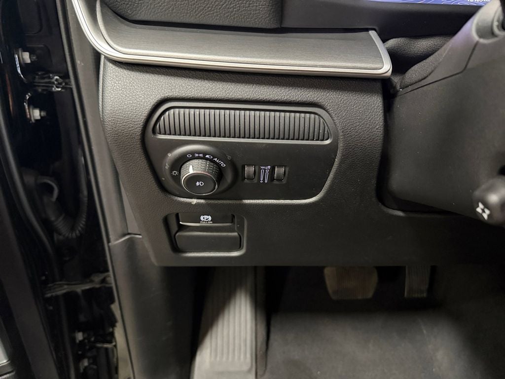 2025 Jeep Wagoneer L Series III