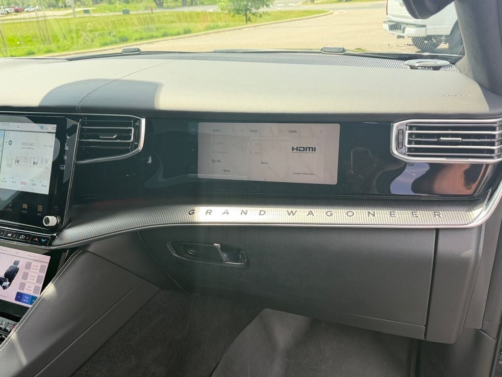 2023 Jeep Grand Wagoneer Series II w/Massaging Front Seats & 3 Panel Sun Ro