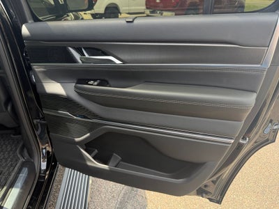 2023 Jeep Grand Wagoneer Series II w/Massaging Front Seats & 3 Panel Sun Ro