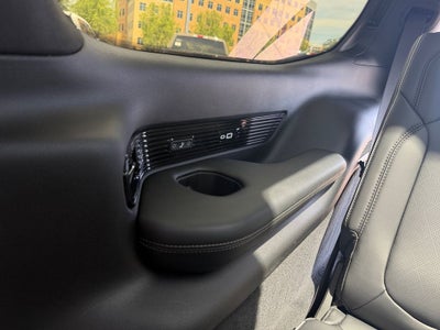 2023 Jeep Grand Wagoneer Series II w/Massaging Front Seats & 3 Panel Sun Ro