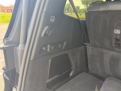 2023 Jeep Grand Wagoneer Series II w/Massaging Front Seats & 3 Panel Sun Ro