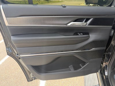 2023 Jeep Grand Wagoneer Series II w/Massaging Front Seats & 3 Panel Sun Ro
