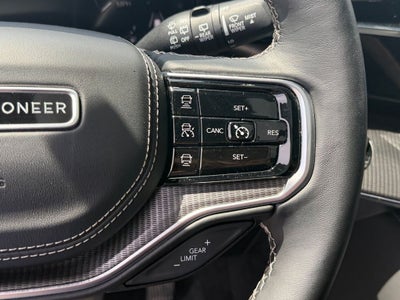 2023 Jeep Grand Wagoneer Series II w/Massaging Front Seats & 3 Panel Sun Ro