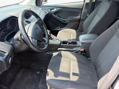 2018 Ford Focus SE w/Cold Weather Pkg