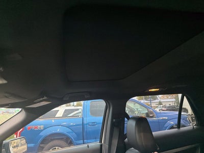 2018 Ford Explorer XLT w/Twin Panel Moon Roof
