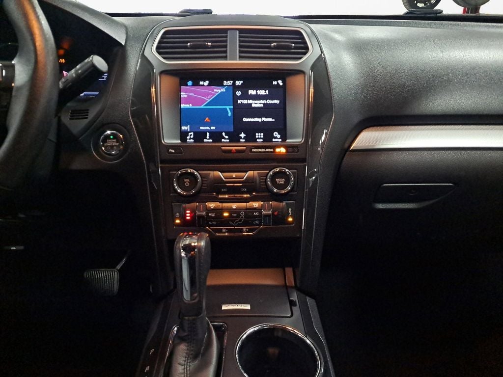 2017 Ford Explorer XLT w/Trailer & Tech Pkg