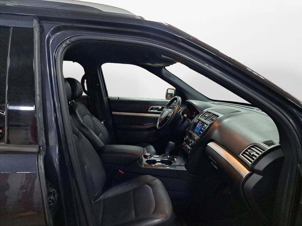 2017 Ford Explorer XLT w/Trailer & Tech Pkg