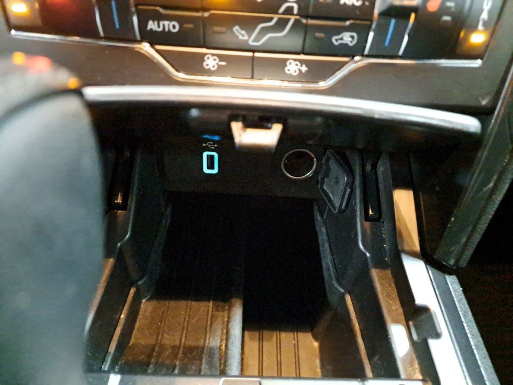 2017 Ford Explorer XLT w/Trailer & Tech Pkg