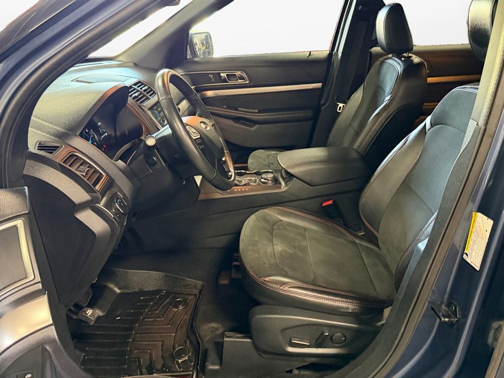 2019 Ford Explorer XLT Sport Appearance w/Tow Pkg