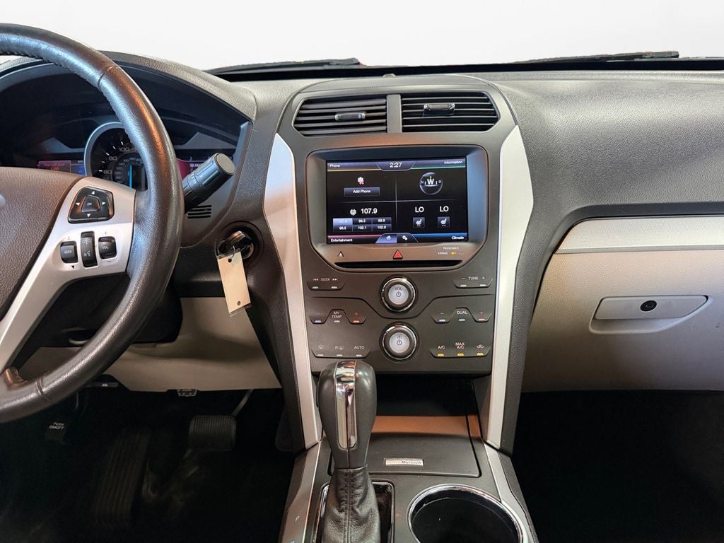 2013 Ford Explorer XLT w/Dual Panel Moonroof