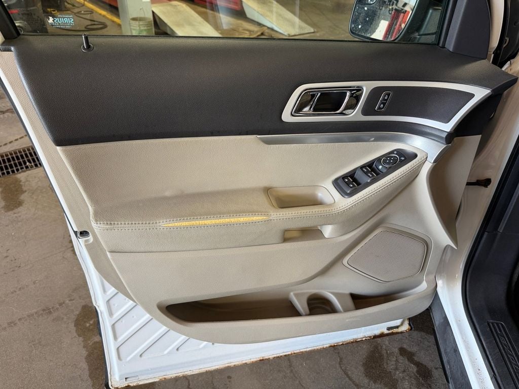 2013 Ford Explorer XLT w/Dual Panel Moonroof