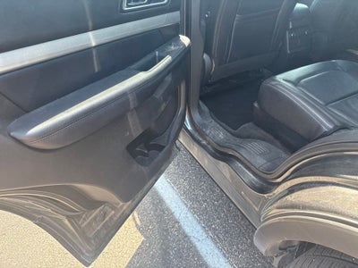 2017 Ford Explorer XLT w/Comfort & Tow Pkg