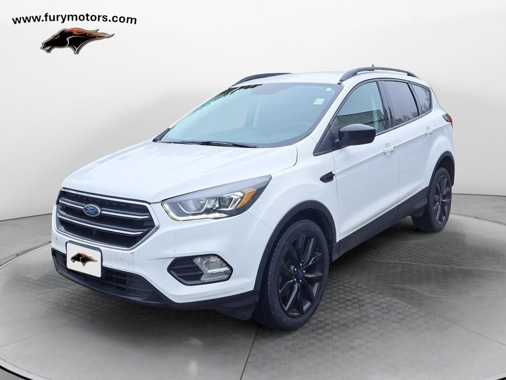 2019 Ford Escape SE w/ SE Sports Package