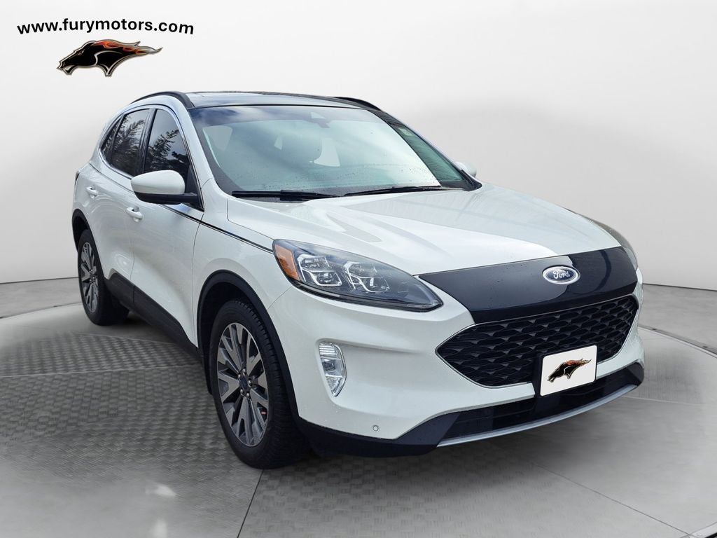 2022 Ford Escape Titanium w/Panoramic Roof
