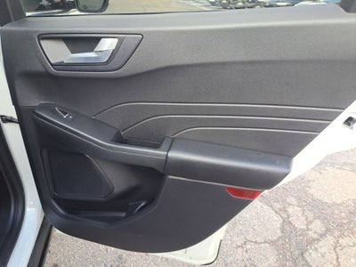 2022 Ford Escape Titanium w/Panoramic Roof