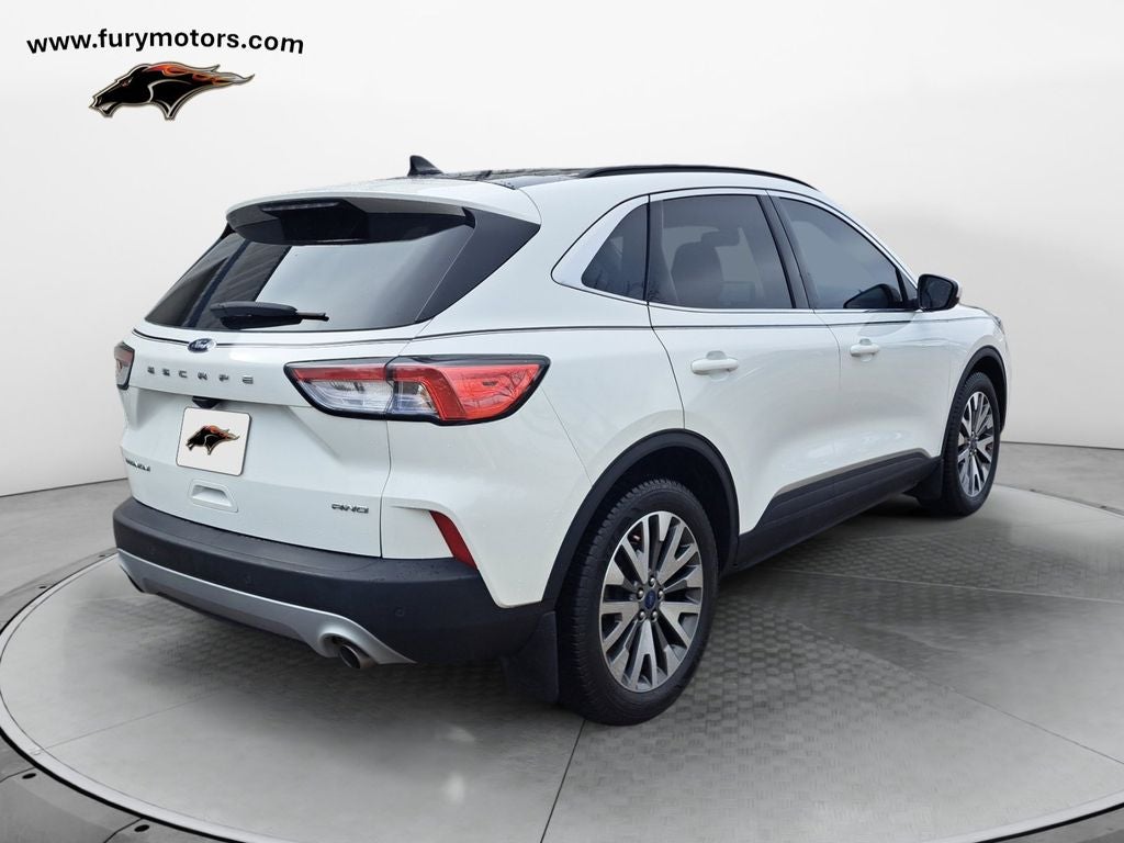 2022 Ford Escape Titanium w/Panoramic Roof