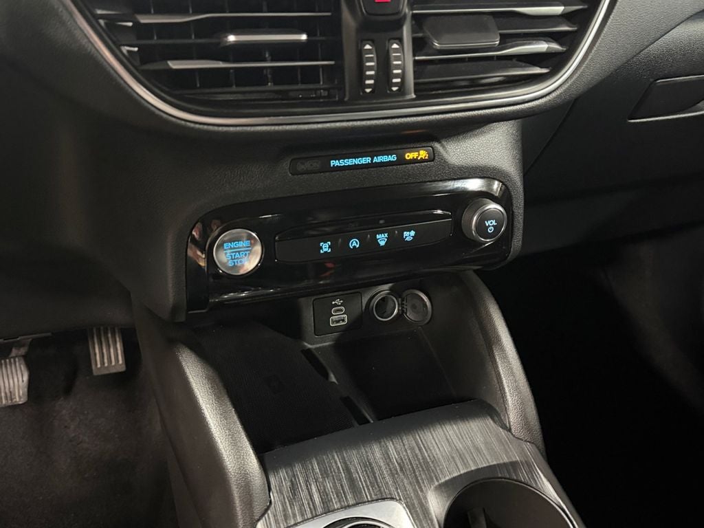 2025 Ford Escape Platinum