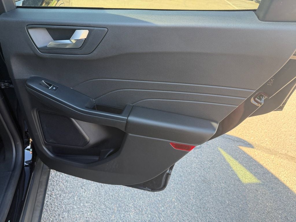 2024 Ford Escape ST-Line w/Tech Pkg