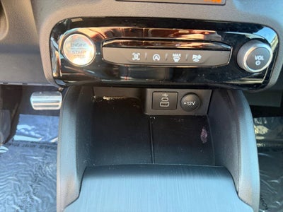 2024 Ford Escape ST-Line w/Tech Pkg