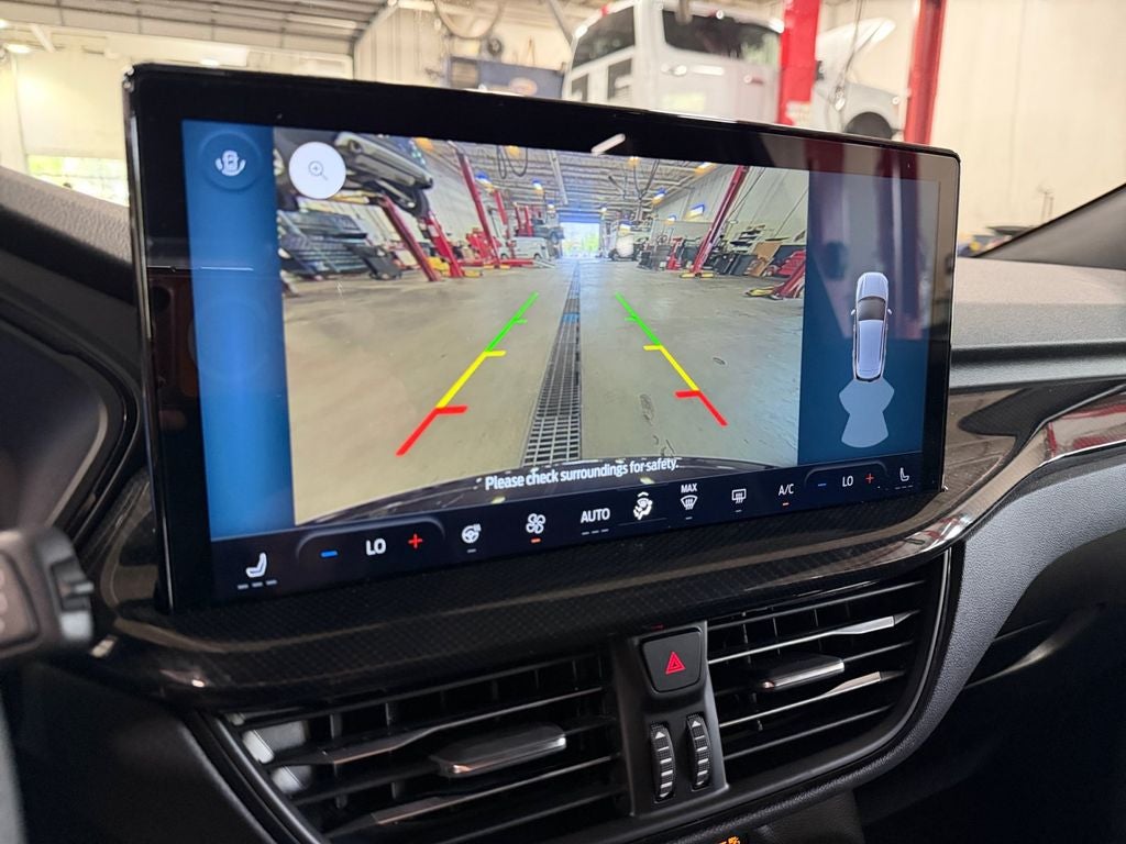 2023 Ford Escape ST-Line w/Cold Weather & Tech Pkg1