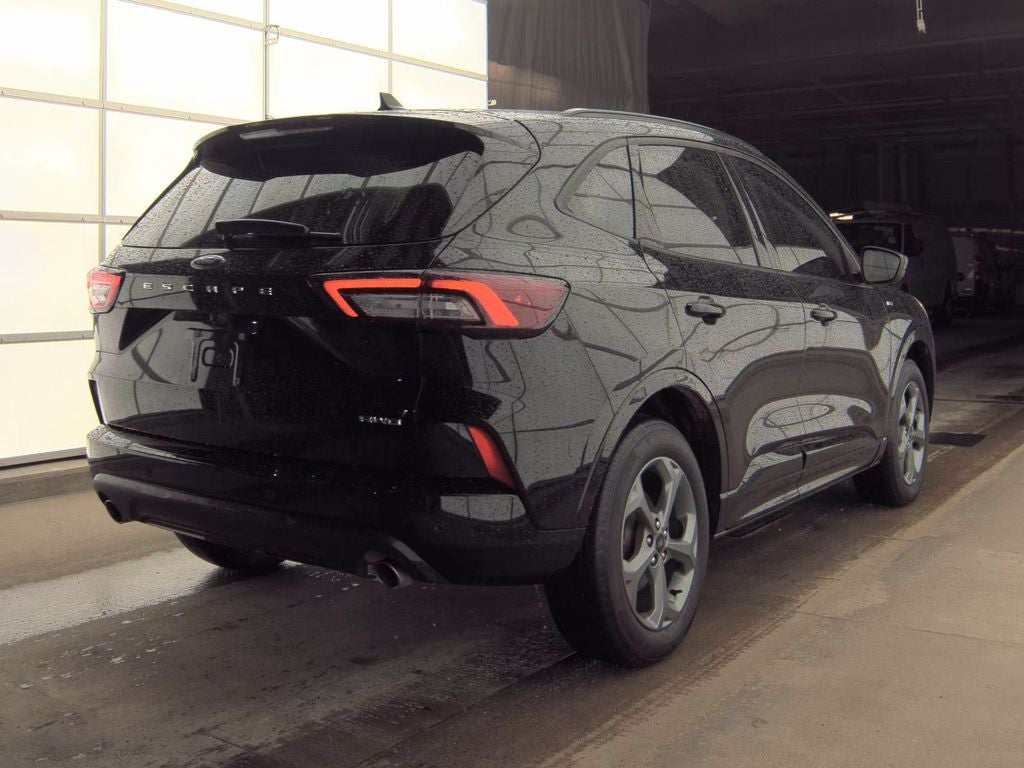 2024 Ford Escape ST-Line w/Panoramic Roof