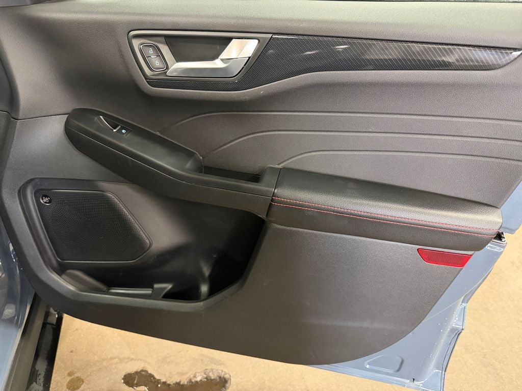 2023 Ford Escape ST-Line Select w/Tech2 Pkg