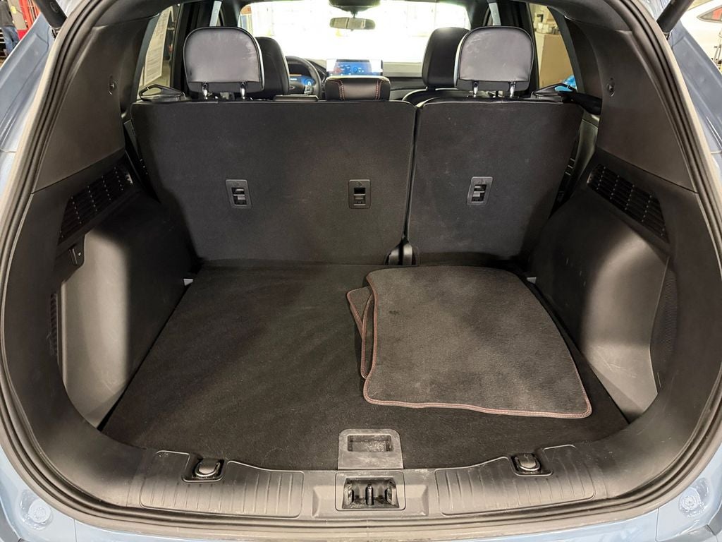 2023 Ford Escape ST-Line Select w/Tech2 Pkg