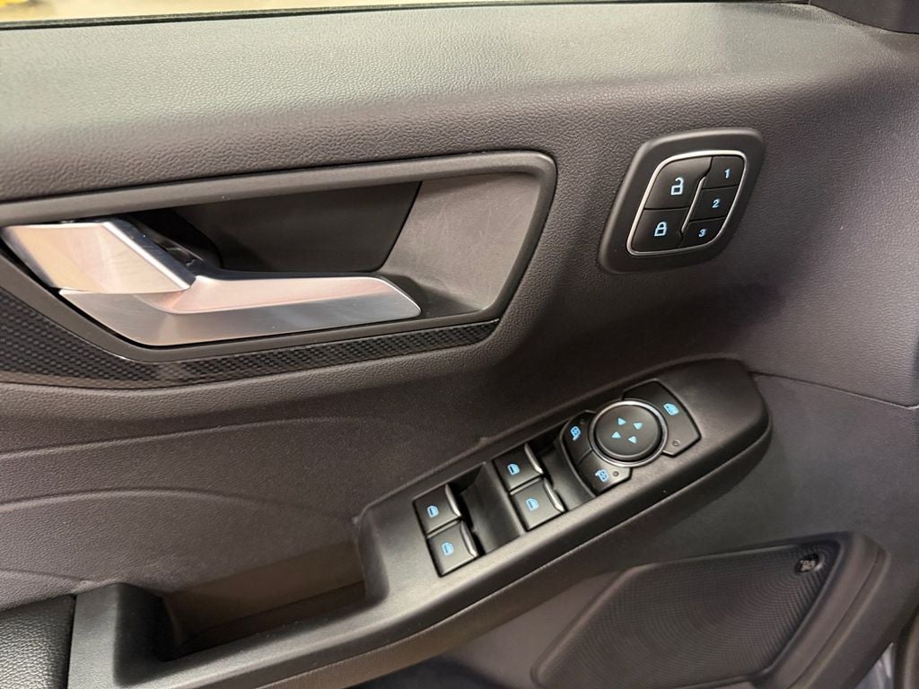 2023 Ford Escape ST-Line Select w/Tech2 Pkg