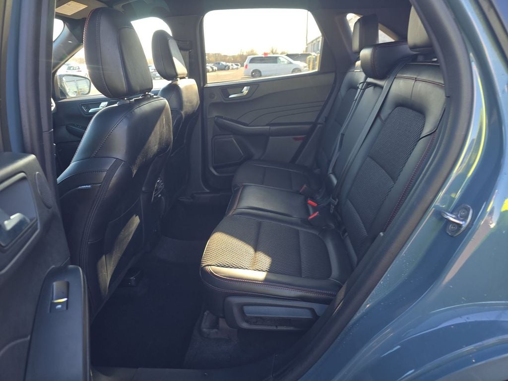 2023 Ford Escape ST-Line Select w/Tech2 Pkg