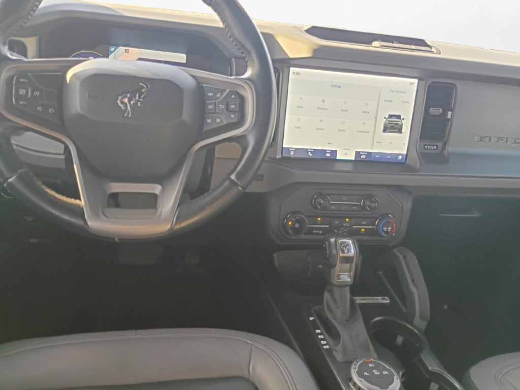 2024 Ford Bronco Big Bend Gold Certified w/Colour Molded HardTop