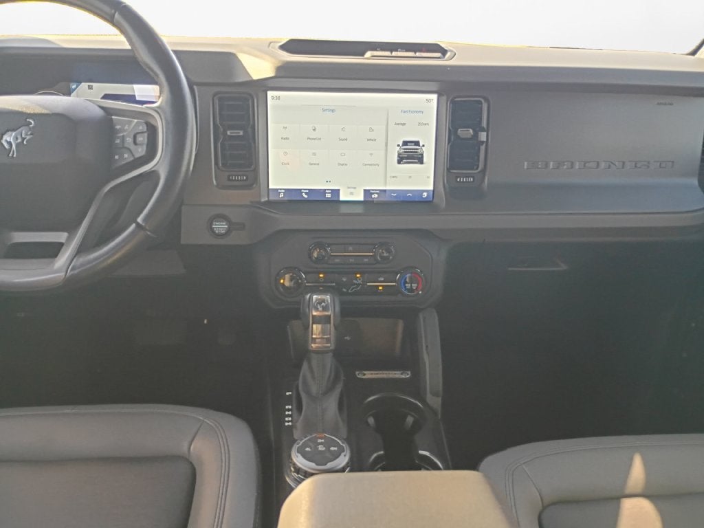 2024 Ford Bronco Big Bend Gold Certified w/Colour Molded HardTop