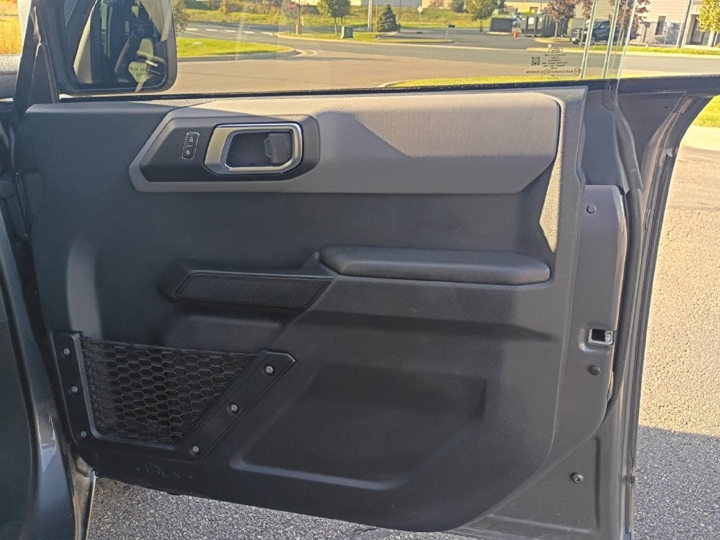 2024 Ford Bronco Big Bend Gold Certified w/Colour Molded HardTop