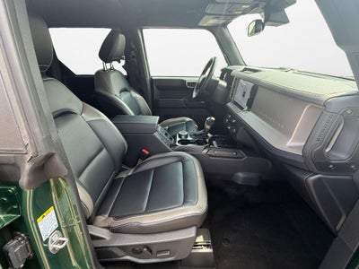 2025 Ford Bronco Outer Banks w/Black Appearance & Lux Pkgs