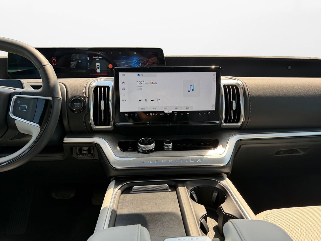 2025 Ford Expedition Max Platinum w/Drivers Package
