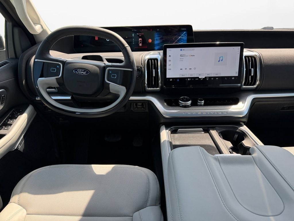 2025 Ford Expedition Max Platinum w/Drivers Package