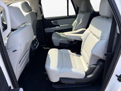 2025 Ford Expedition Max Platinum w/Drivers Package
