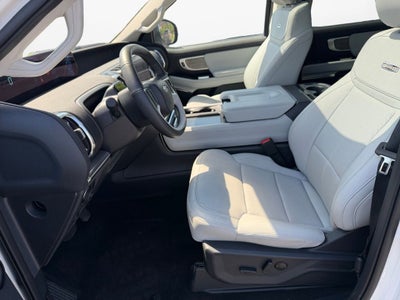 2025 Ford Expedition Max Platinum w/Drivers Package